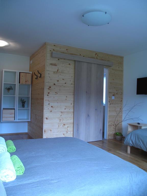 Guesthouse Bor Plitvice Lakes พลิตวิชกา เยเซรา ห้อง รูปภาพ